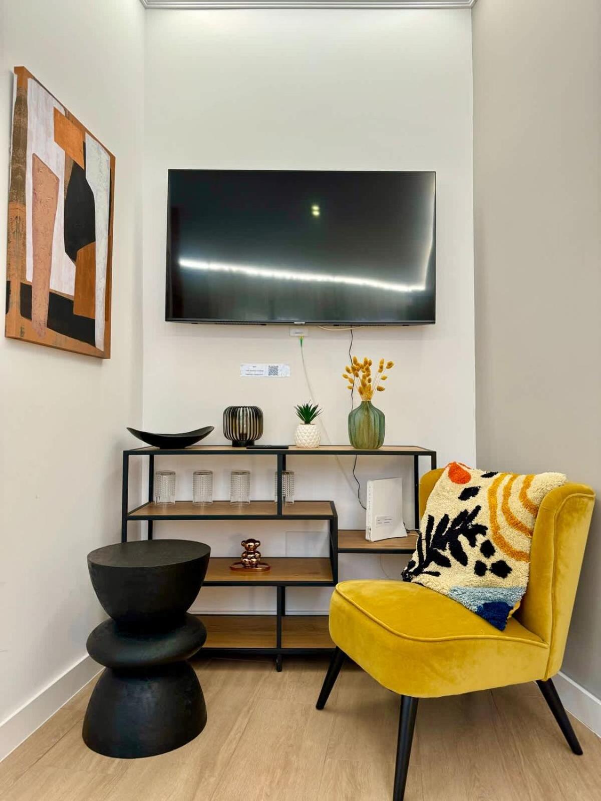 Plaza Mayor Cozy Private Apartment With Ac Madrid Bagian luar foto