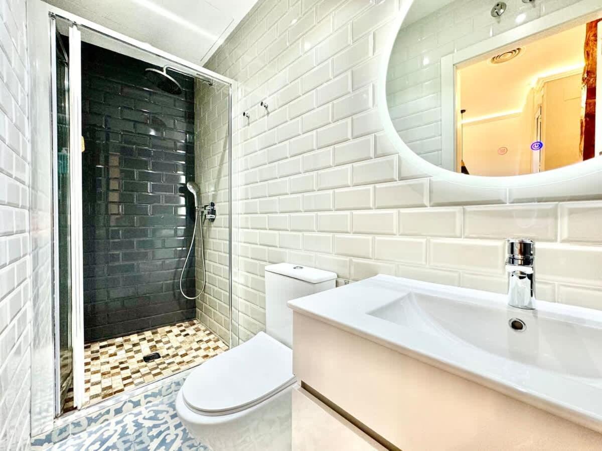 Plaza Mayor Cozy Private Apartment With Ac Madrid Bagian luar foto