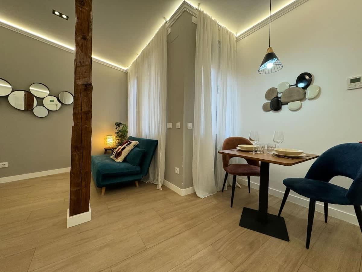 Plaza Mayor Cozy Private Apartment With Ac Madrid Bagian luar foto